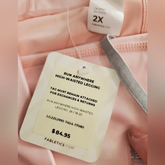 NWT Fabletics Run Anywhere High Waisted Legging Soft Shell Pink  2XL 18/20 - Picture 8 of 16
